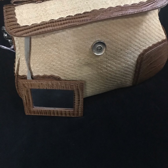 Handbag - Picture 3 of 3